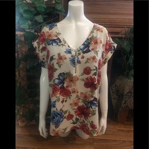Tovia zipper accent floral top size 2X